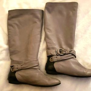 Winter boots size 8.5